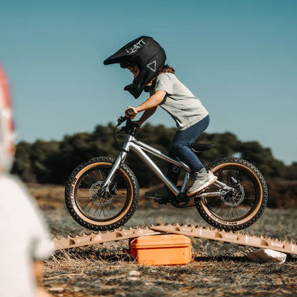 Early Rider Hellion 16 Kids Bike - Brushed Aluminium