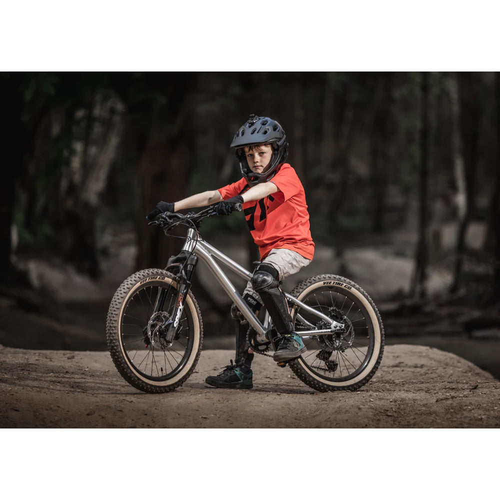 Early Rider Hellion 20 Kids Mountain Bike - Brushed Aluminium