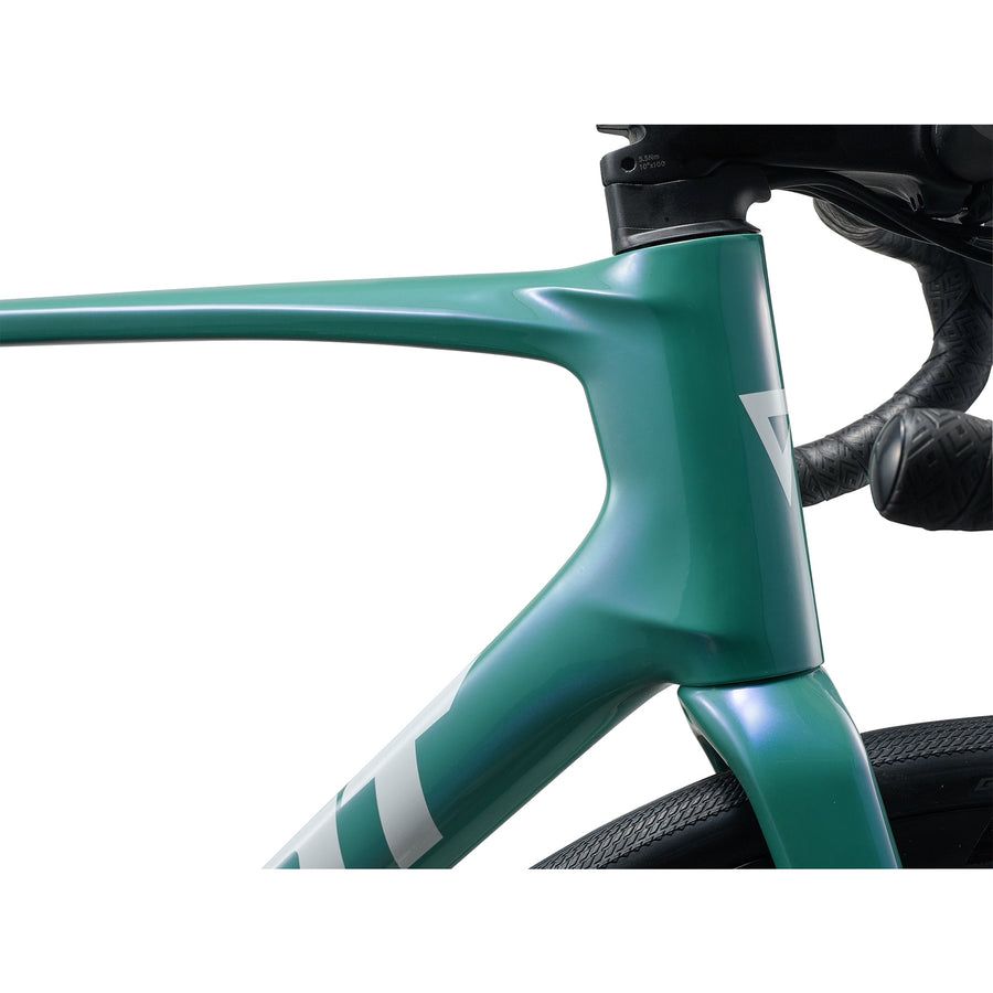 GIANT Defy Advanced 2 Shimano 105 Road Bike - Tidal Green | Extra Small
