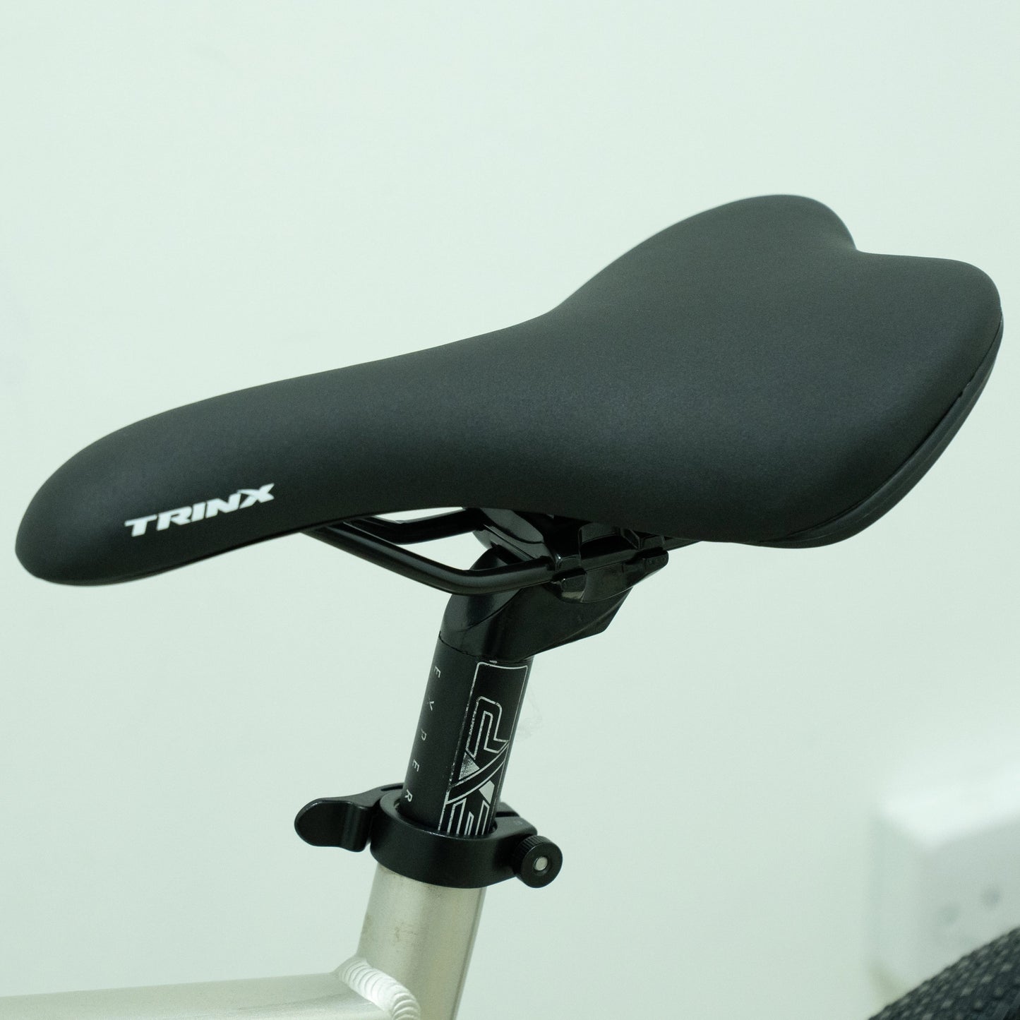 Trinx Free 1.0 Hybrid Bicycle