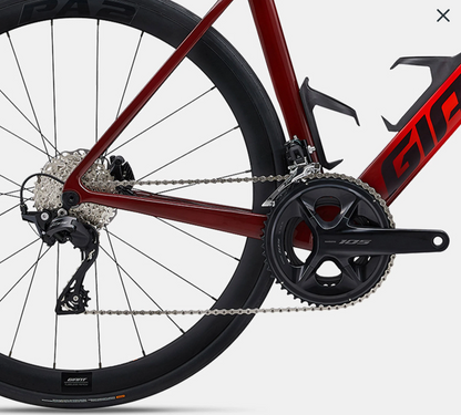 Giant Propel Advanced 2 Aero Road Bike